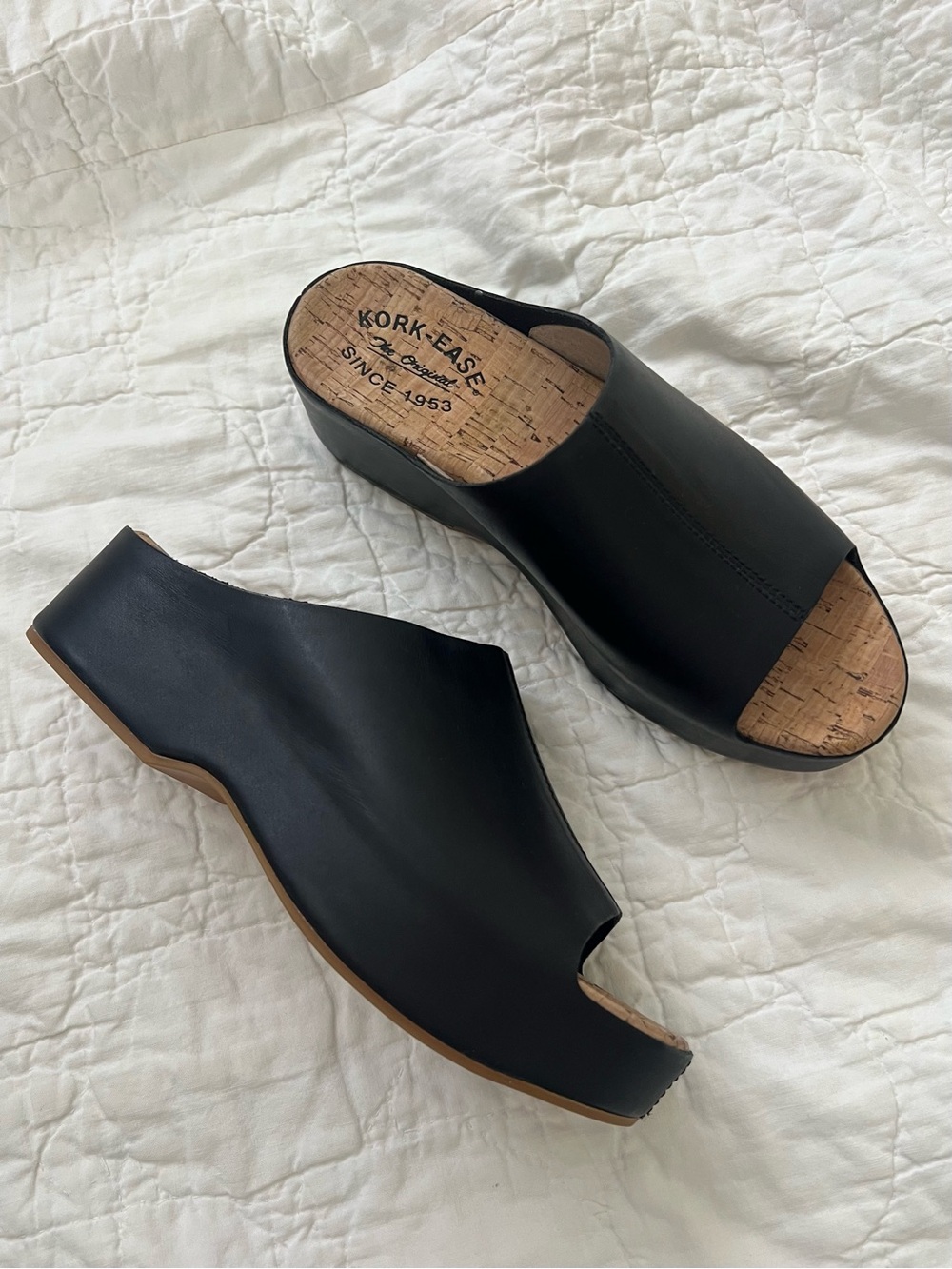 Kork Ease Yazmin Black Leather Platform Slide Sandal